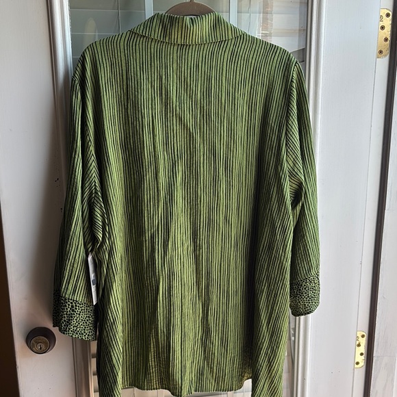 Ali Miles Green Casual Button Down Shirt - Picture 8 of 10